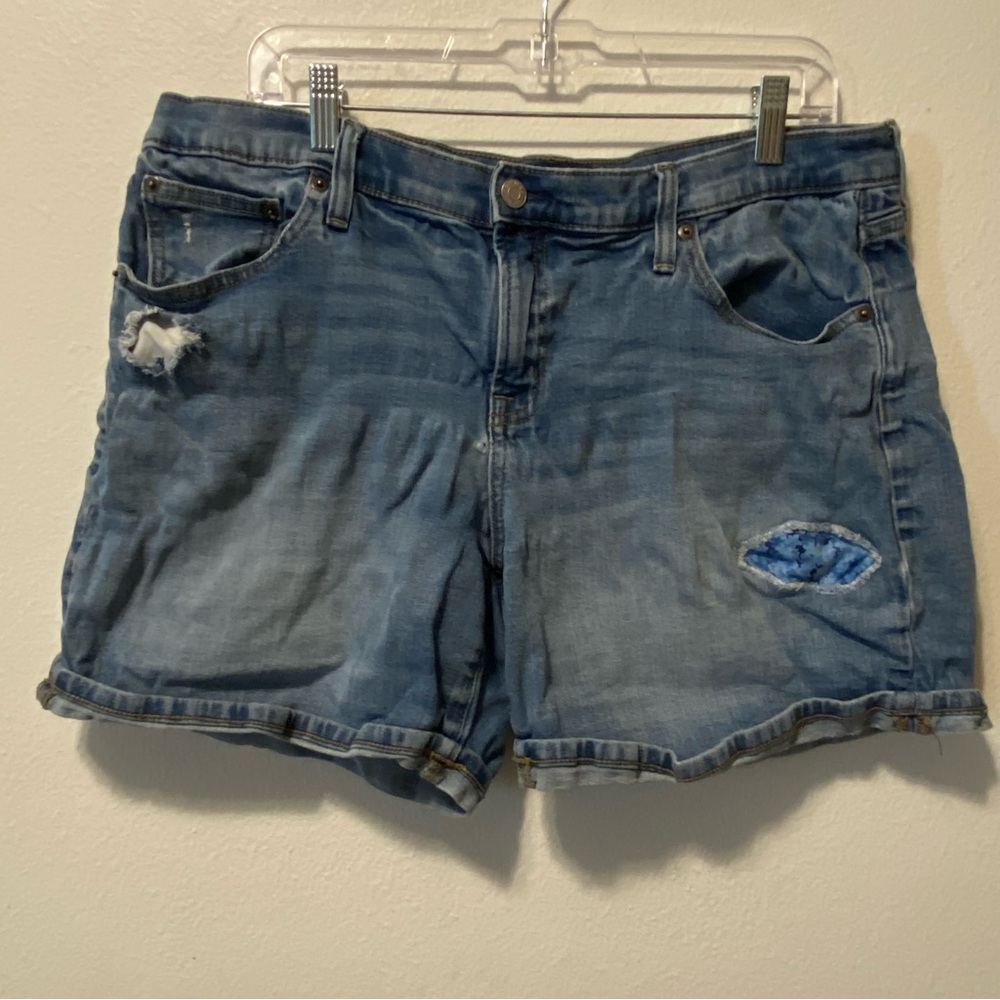 Gap Blue Denim Women's Shorts Size 32‎ Thrashed Distressed Pulling Cuffed